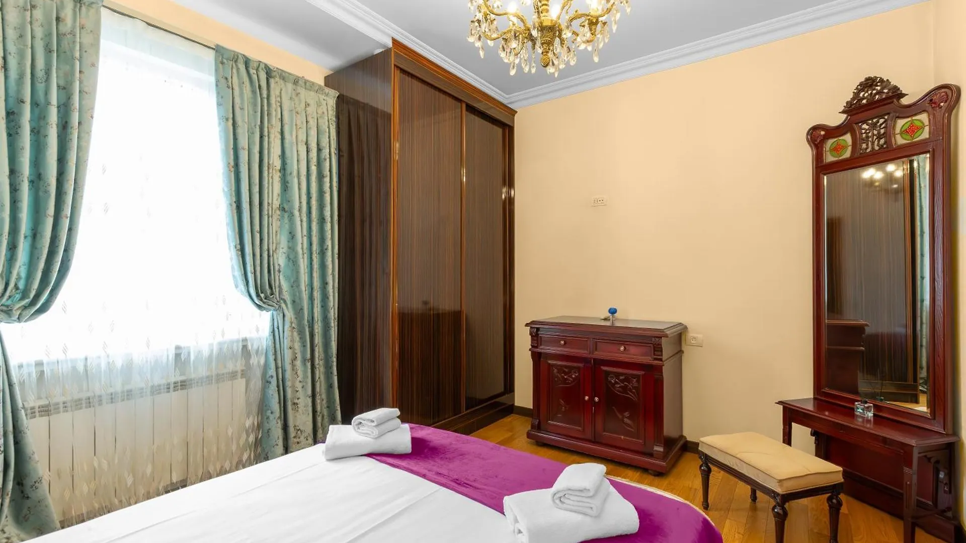 City Center Hotel Baku 4*,