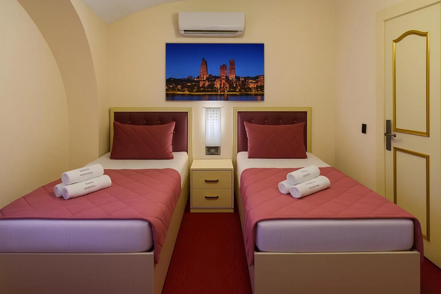 City Center Hotel Baku 4*,
